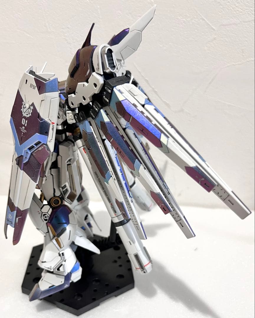 RG Hi-νガンダム ハイニューガンダム　全塗装　完成品