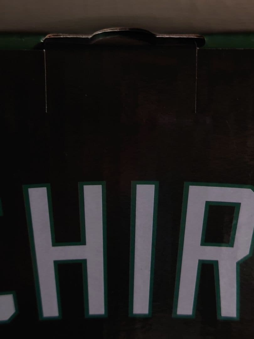 イチロー　MLB公式ボブルヘッド（記念台座付）外箱美品　世界限定3000個