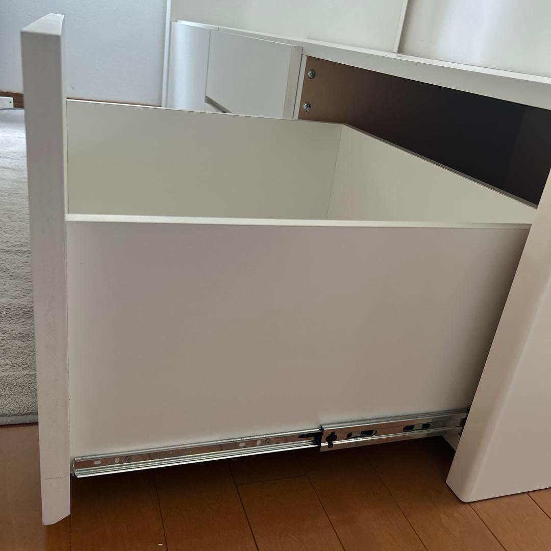 本日限定お値下げ　送料込　ニトリ　大容量収納　シングルベッドフレーム ホワイト