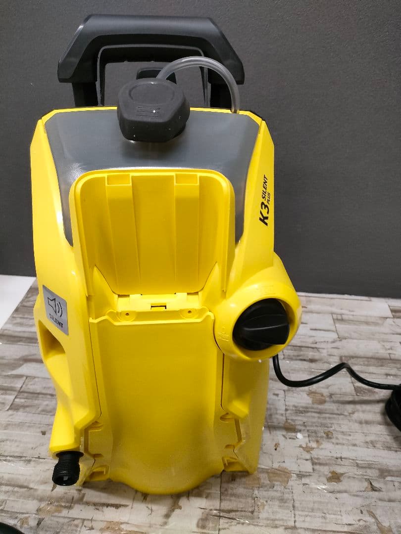 ●8/0114m04 ケルヒャー　高圧洗浄機　K3 　東日本50H z