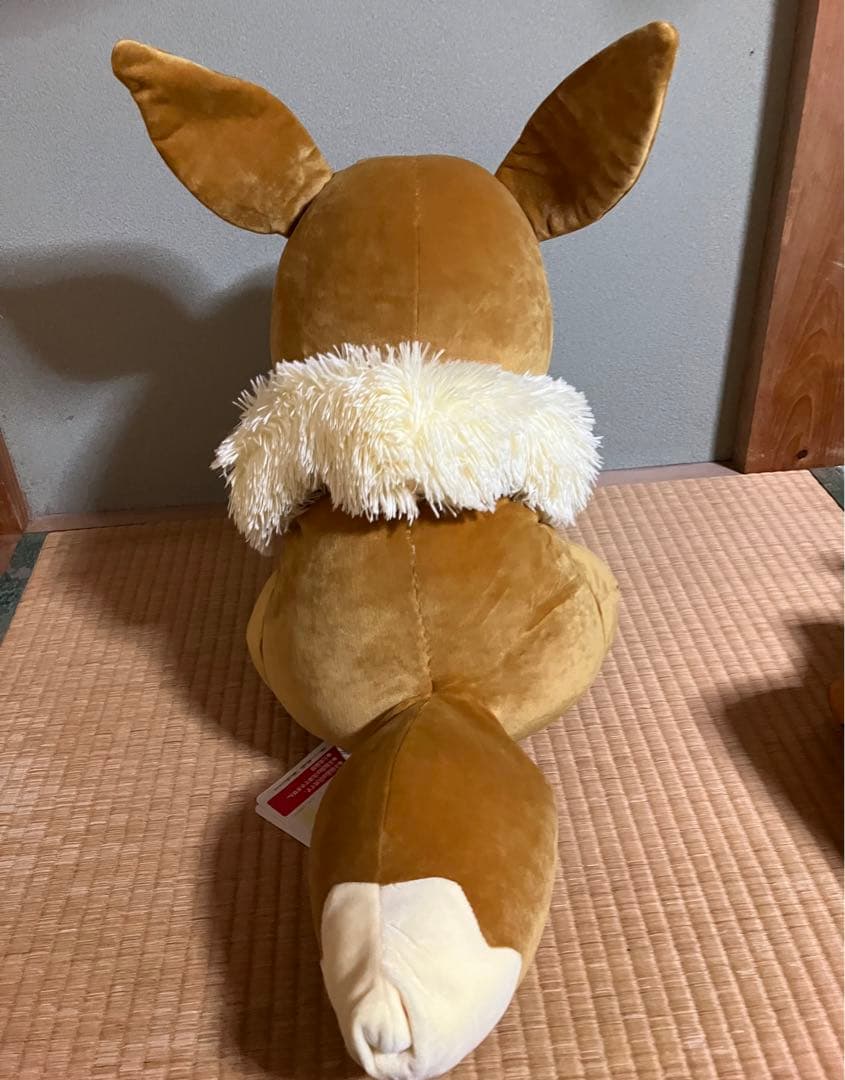 ポケモン　むぎゅむぎゅっとつつまれ ぬいぐるみ イーブイ