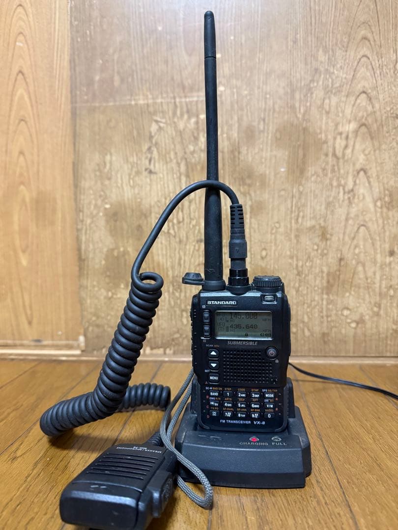 STANDARD FMトランシーバー VX-8