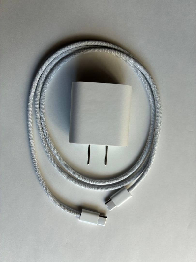 iPad mini 第7世代(A17Pro) ブルーwifiモデル中古美品　箱無