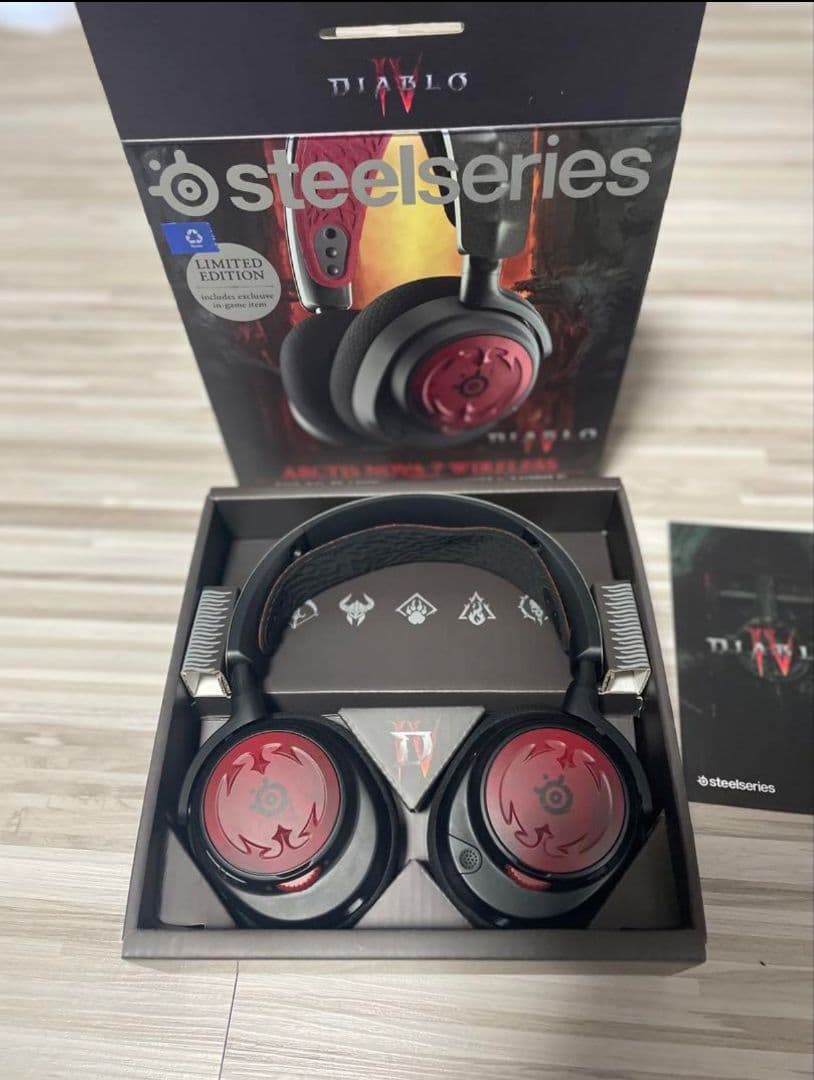 ヘッドホン SteelSeries DiabloIV arctisnova7wireless