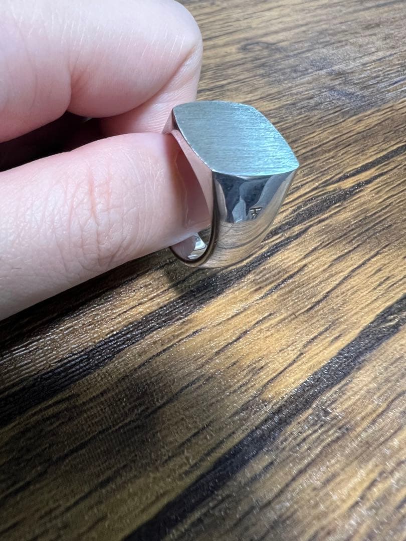 アクセサリー TOM WOOD CUSHION SATIN RING g60