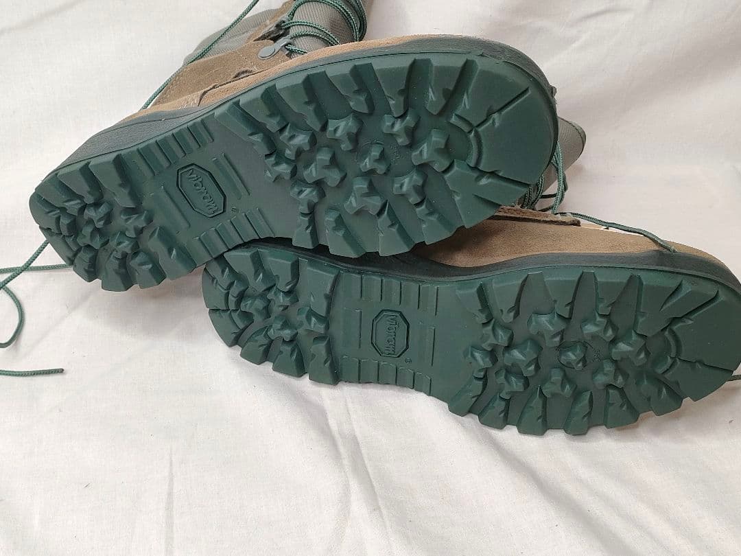 【未使用】Belleville 7.5R ゴアテックス ブーツ ビブラムソール