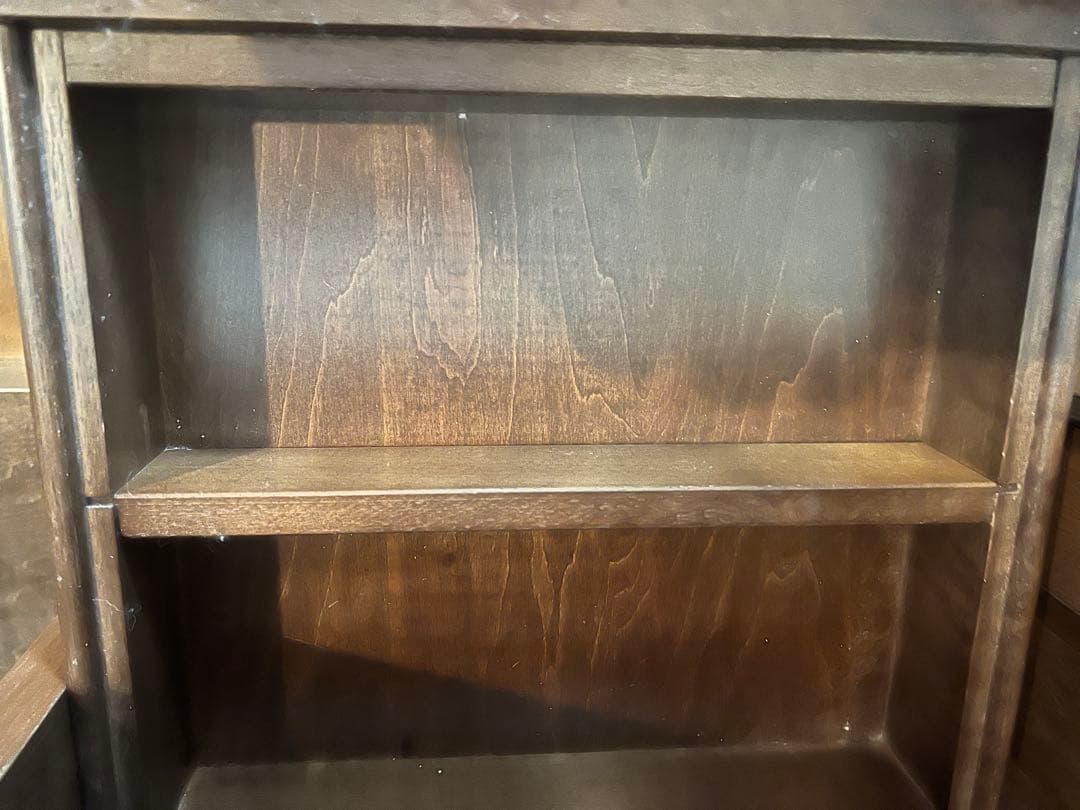 カリモク木製ガラス扉キャビネット