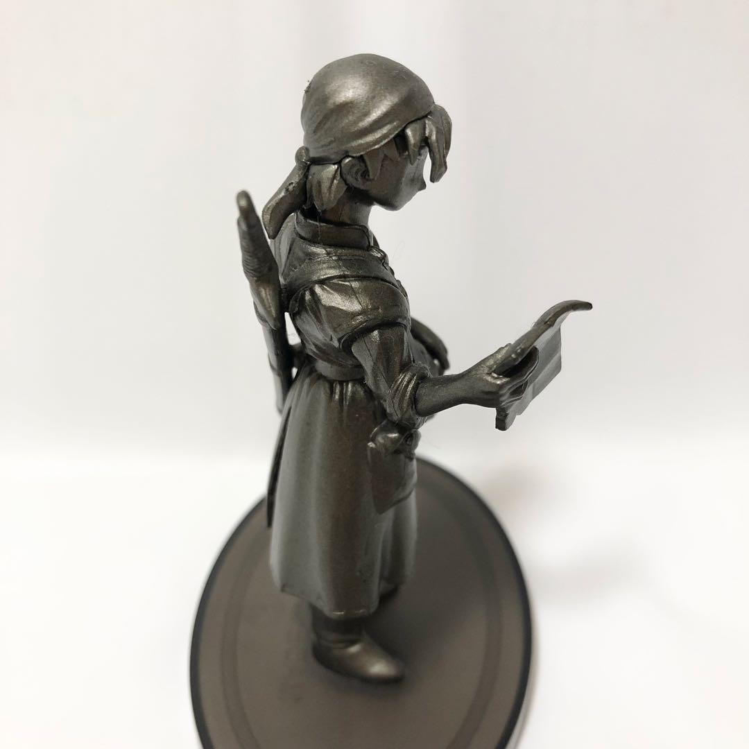 【匿名配送】超レア！シークレットあり！ドラクエ8 キャラクター フィギュア 4体