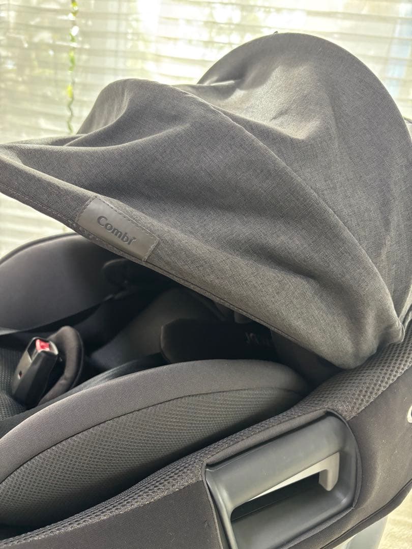 お値下げ本日まで！【美品】コンビ The S ISOFIX