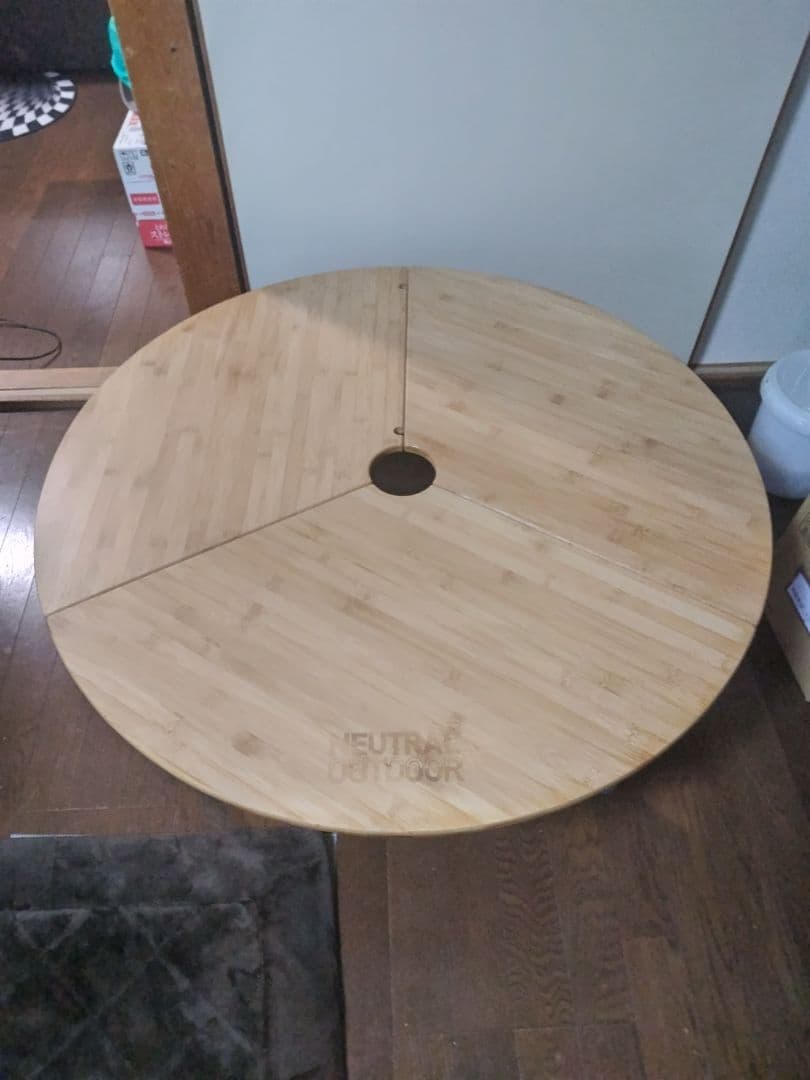 NEUTRAL OUTDOOR 竹製円形折りたたみテーブル