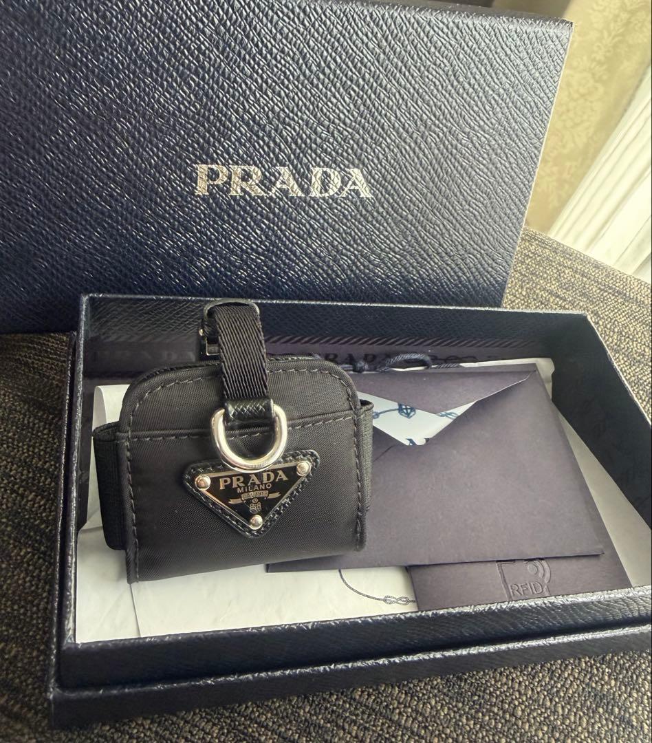 PRADA AirPods Pro ケース　プラダ イヤホンケース