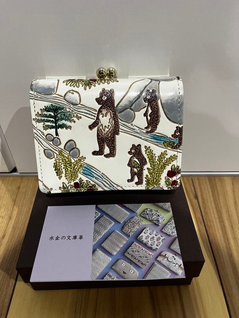 新品 大関の文庫革×Coral & Tusk 三つ折り財布