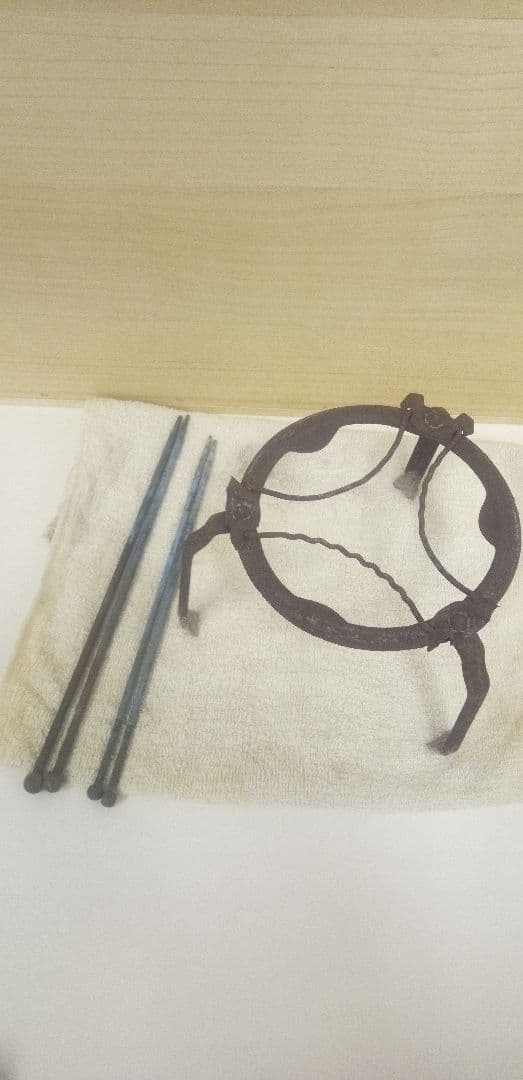 びばち　昭和レトロ　青緑陶器火鉢　夫婦火箸　五徳付き　葛明祥製　鼎泰昌