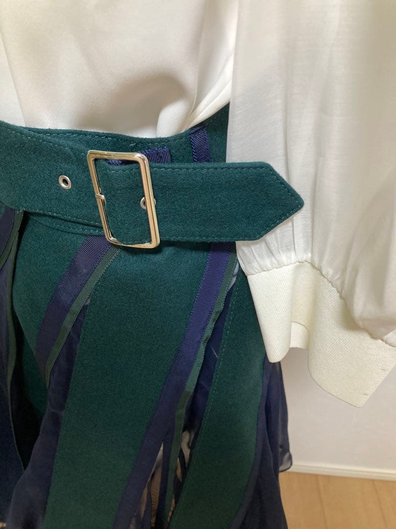 【美品】サカイ　sacai ダークネイビーandグリーン　フレア巻きスカート