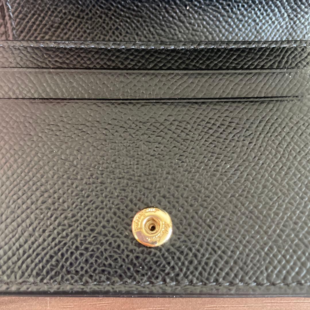Salvatore Ferragamo フェラガモ　二つ折り財布　ブラック
