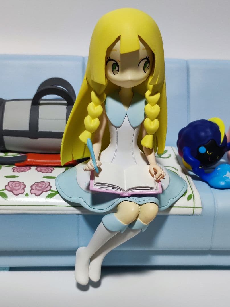 オルゴール リーリエ ＆ コスモッグ ピッピ人形