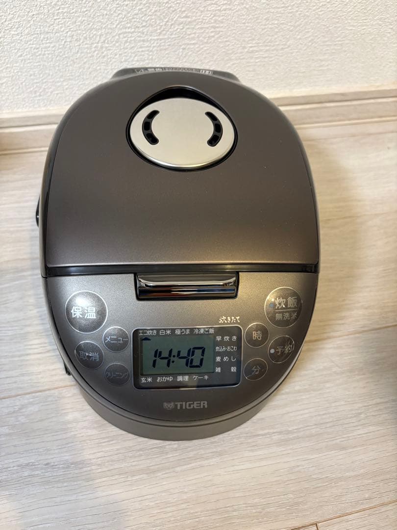 TIGER JPF-G05 炊飯器 ブラック