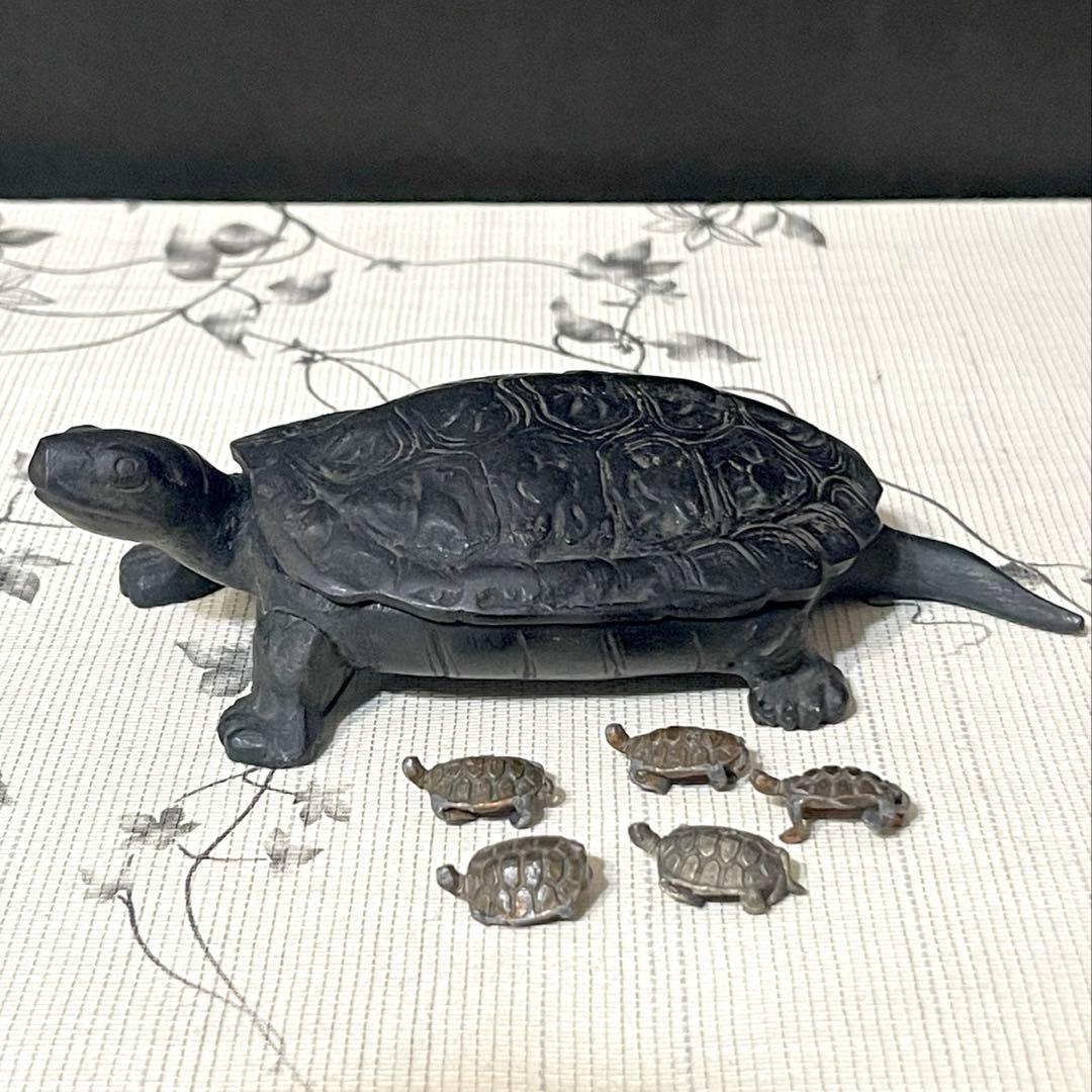 アンティーク　古銅製　亀の置物小亀5匹入り