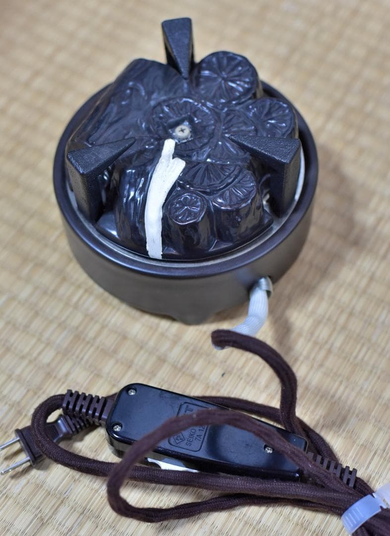 大特価風炉、茶釜、遠赤外ヒータ－敷板４点　お茶道具/囲炉裏