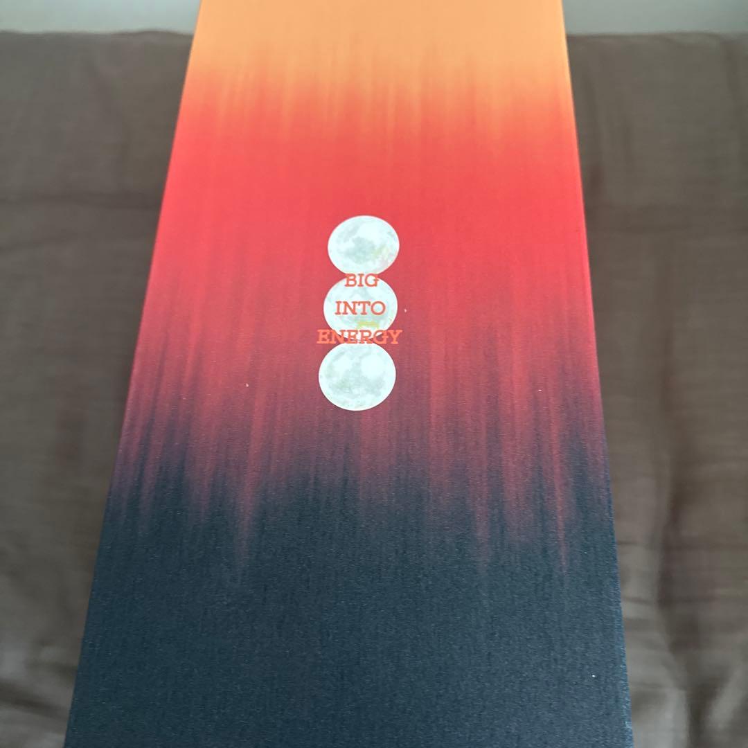 正規品 本物Big into Energy ROCK THE UNIVERSE