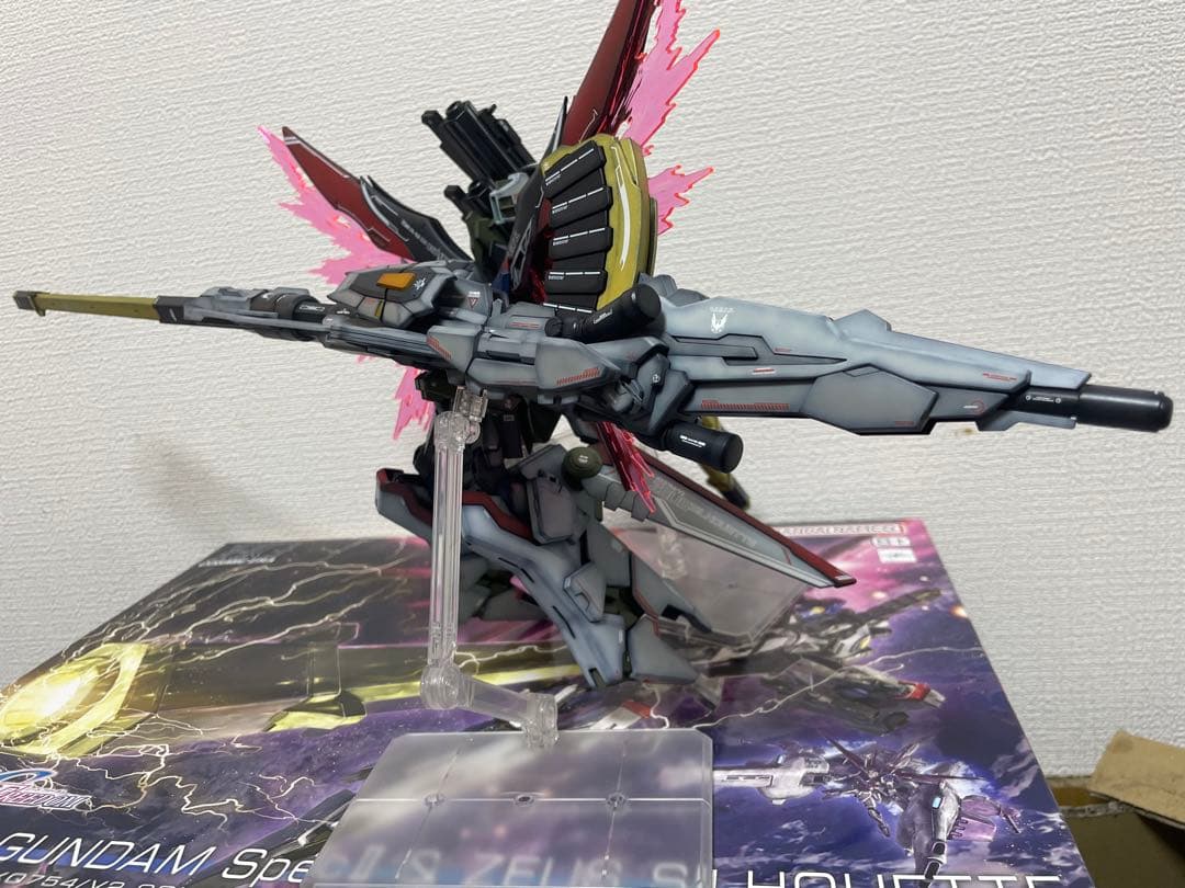 HG デスティニーガンダムspec2 ゼウスシルエット 1/144 完成品