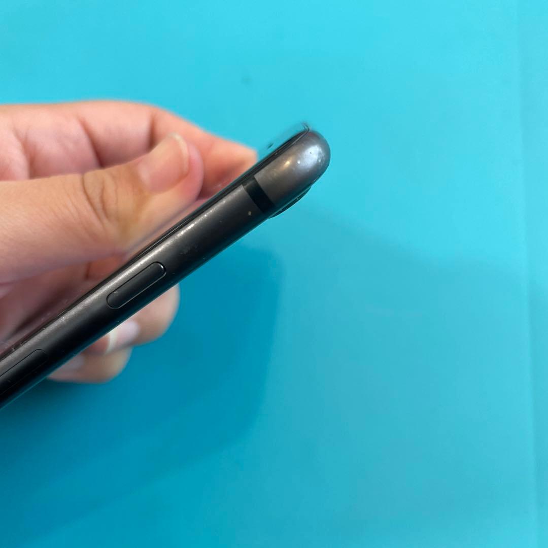 iPhone8 64GB スペースグレイ