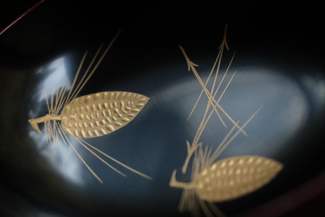 デッドストック！極上糸目朱漆に優美な松蒔絵の映える煮物椀2点（検輪島塗雑煮椀