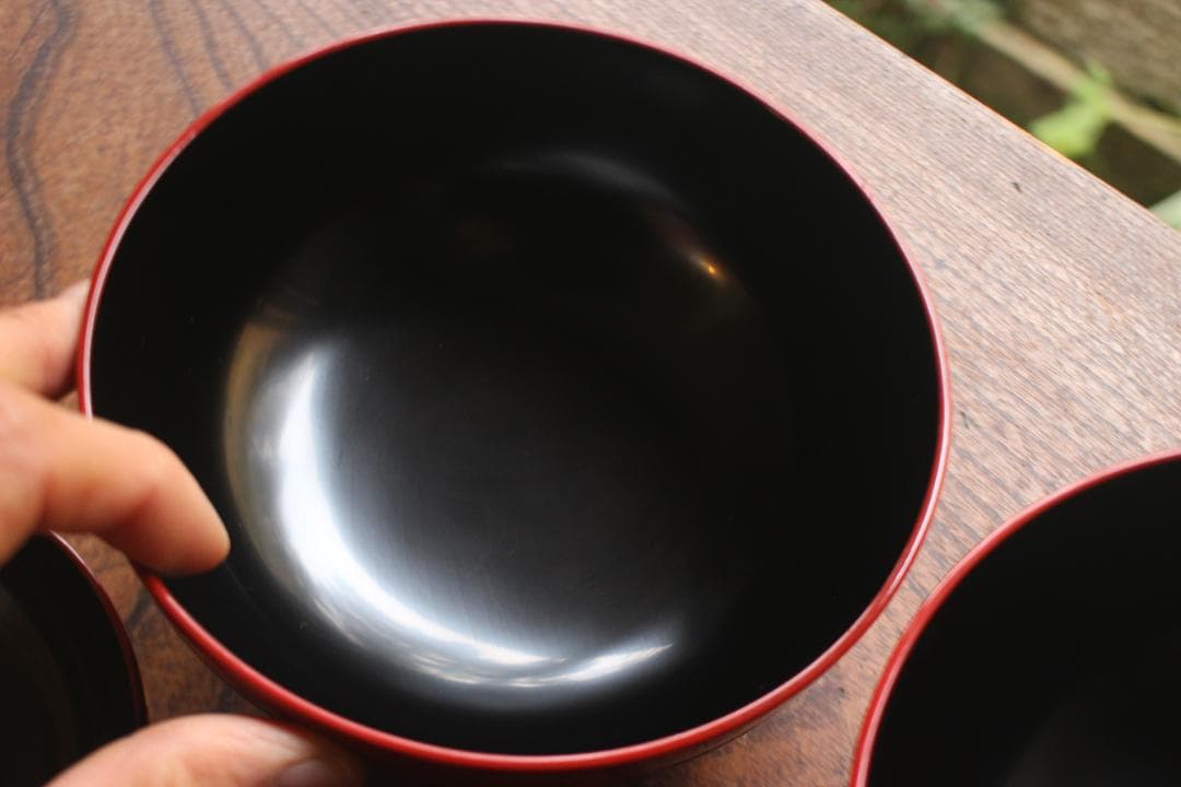 デッドストック！極上糸目朱漆に優美な松蒔絵の映える煮物椀2点（検輪島塗雑煮椀