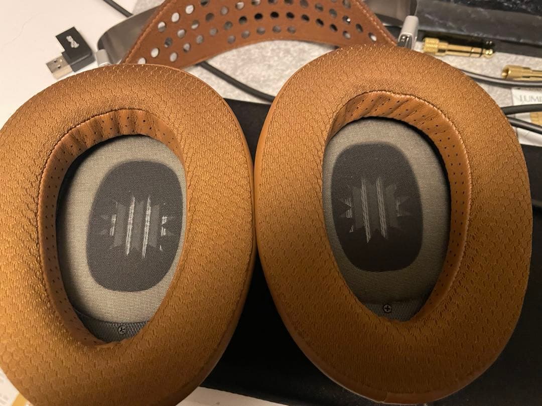 Hifiman AUDIVINA ヘッドホン 密閉型 平面駆動型