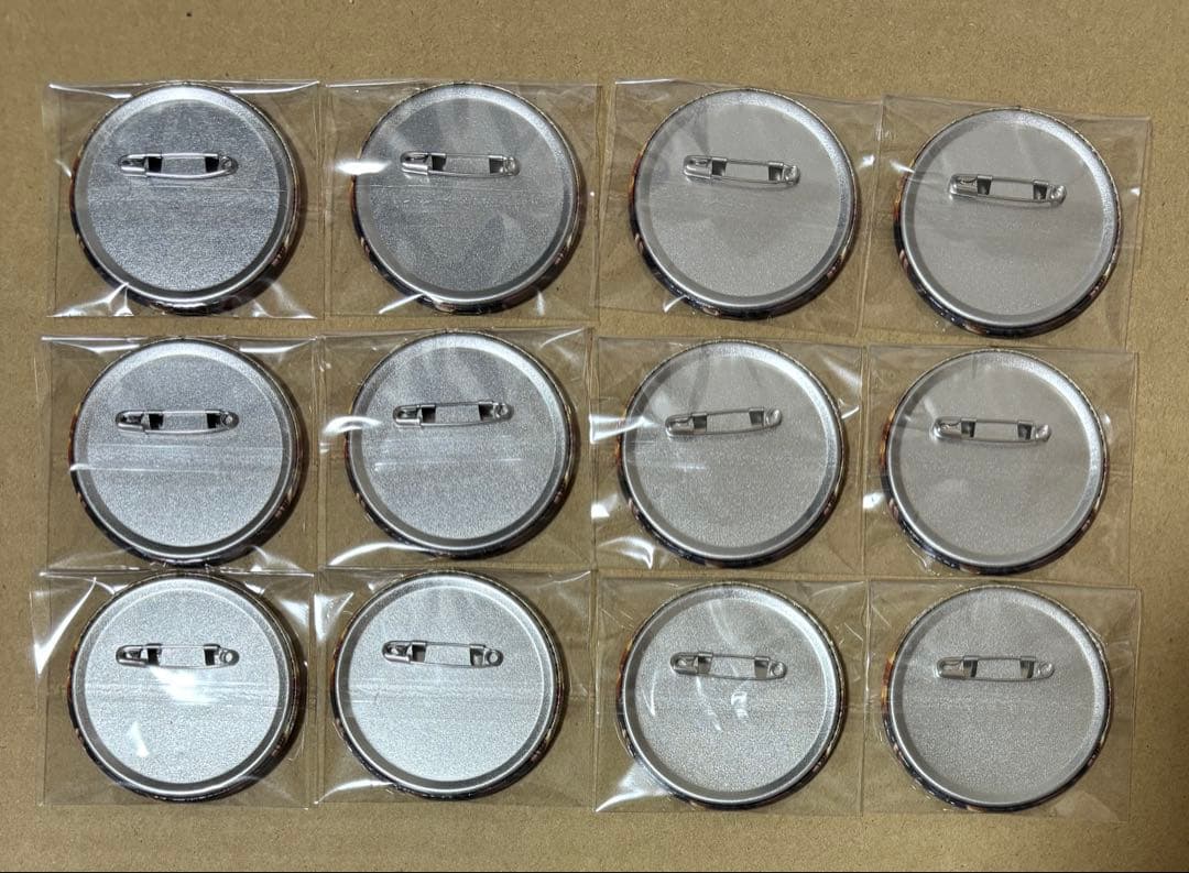 プロセカ 東雲彰人 グリッター缶バッジ あんスタコラボ 12個