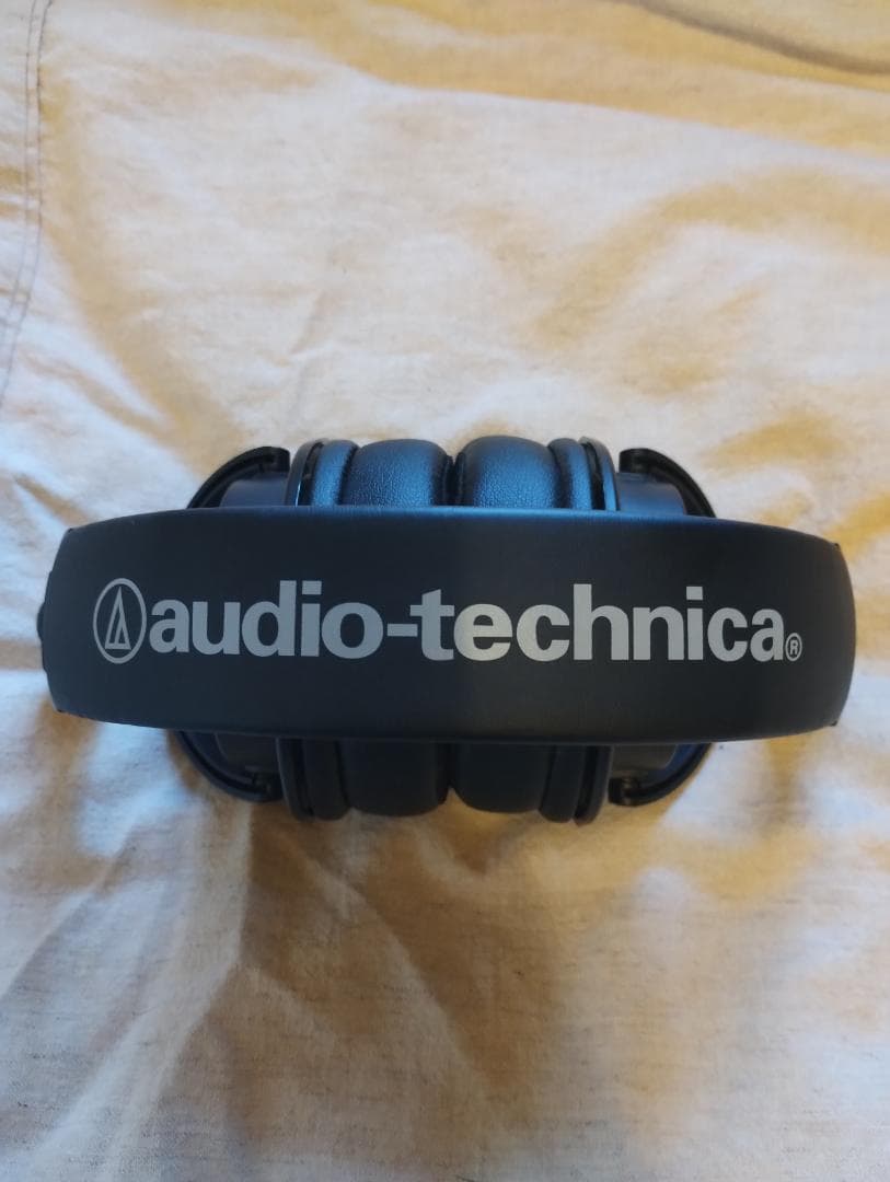 オーディオテクニカ 有線ヘッドホン ブラック 箱・収納ケース付 ATH-M50x