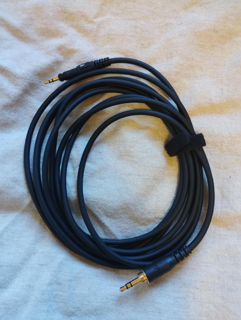 オーディオテクニカ 有線ヘッドホン ブラック 箱・収納ケース付 ATH-M50x