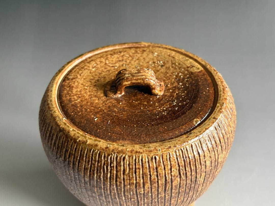 瑞穂釜　楽斎作　結び紫　箪瓢形　水指　尋牛斎書付　茶道具　表千家