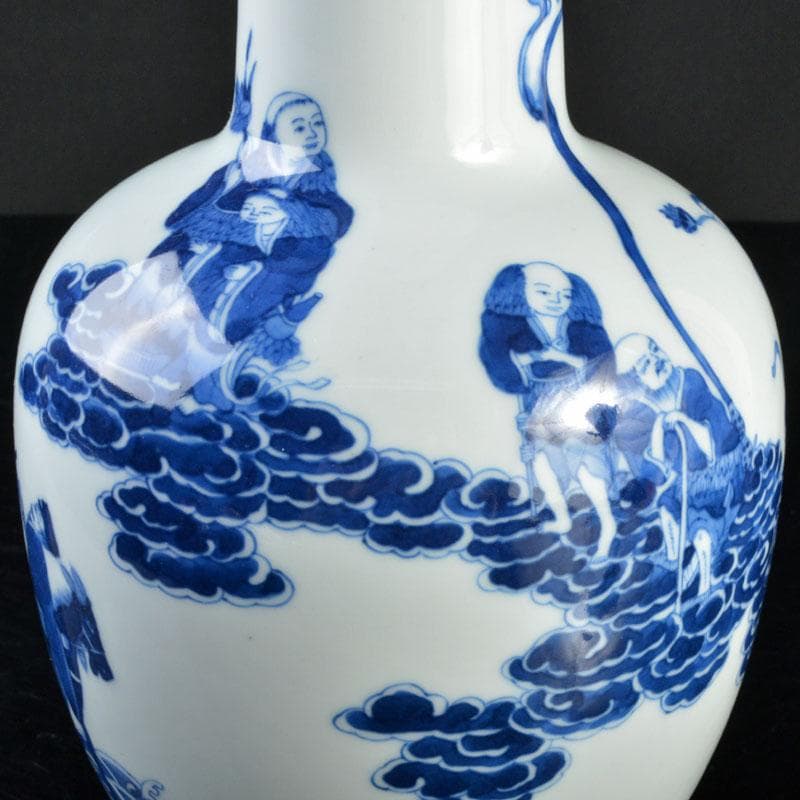 中国　大清乾隆年製　青花　人物文　長頸瓶　M　R4724B