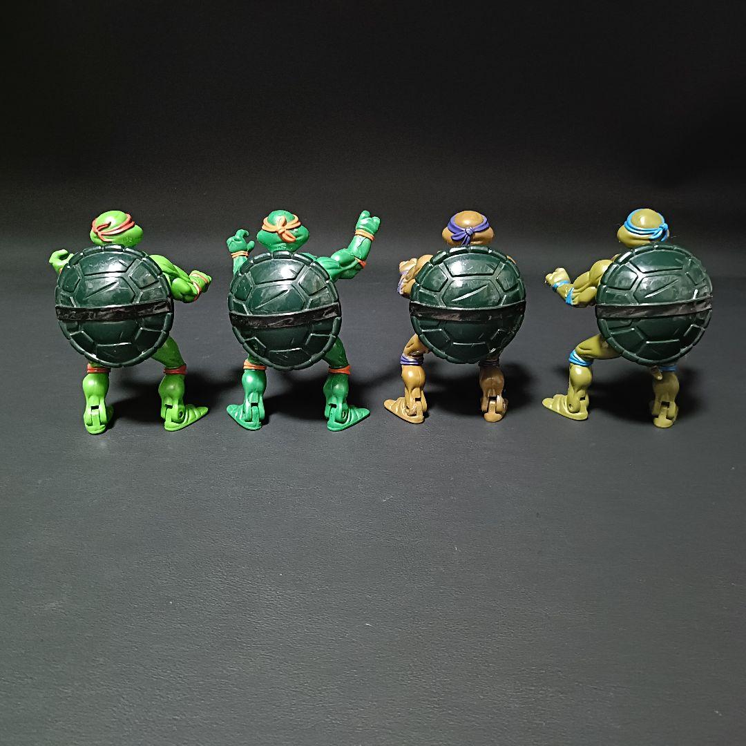 ミュータント・タートルズ 変形フィギュア 4体セット
