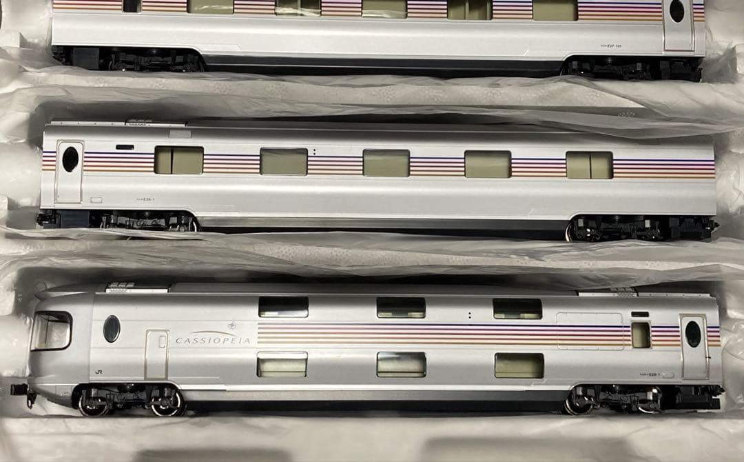 TOMIX HO-088 JR E26系特急寝台客車(カシオペア)基本セット