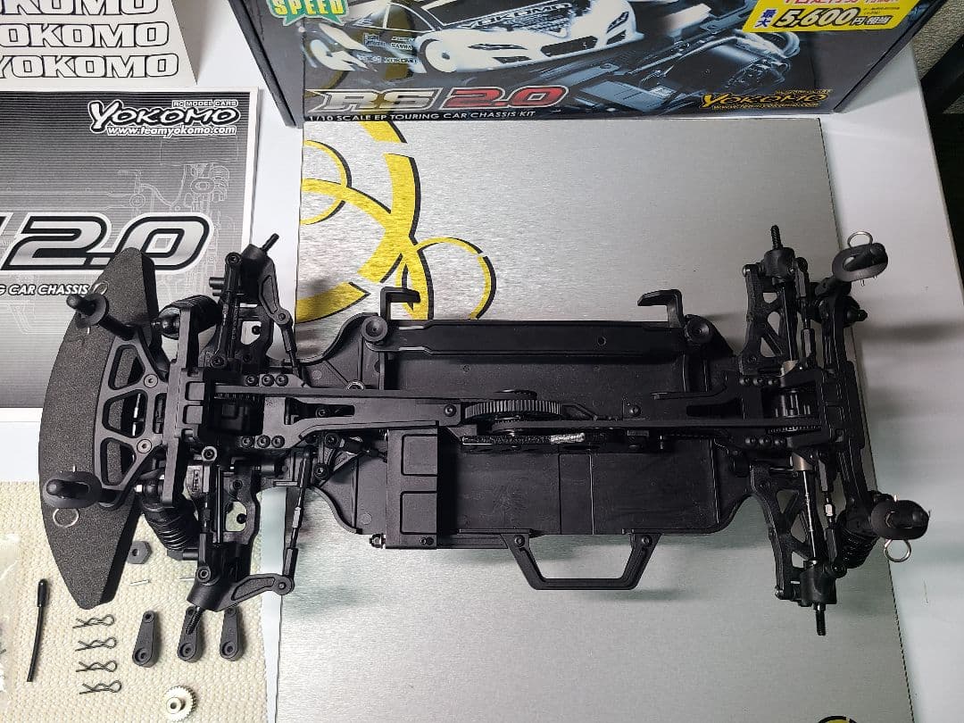 組立済　ルーキースピード　RS2.0　ラジコン　シャーシ　ヨコモ　YOKOMO
