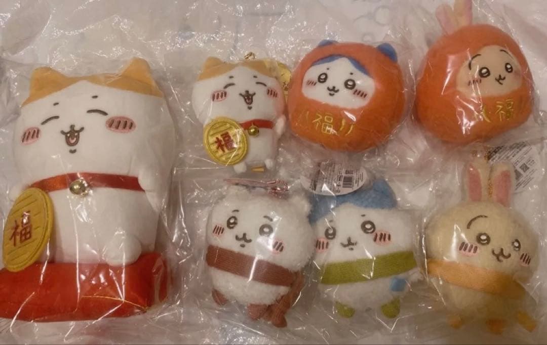 招福 ハチワレマスコット ぬいぐるみ だるまになっちゃった ぬくぬくの装い