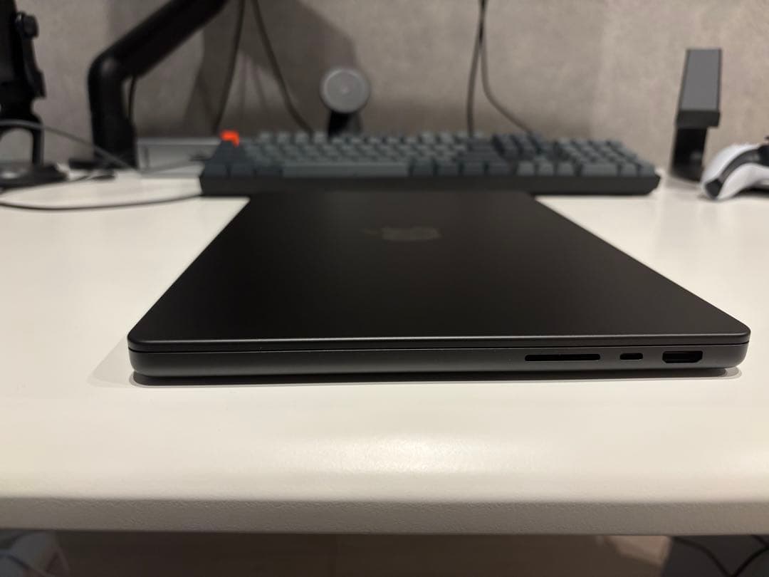 MacBookPro 14 M5 スペースグレー16GB 1TB