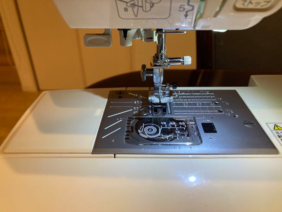 ジャノメ　JANOME PURVOA A8000型　コンピューターミシン