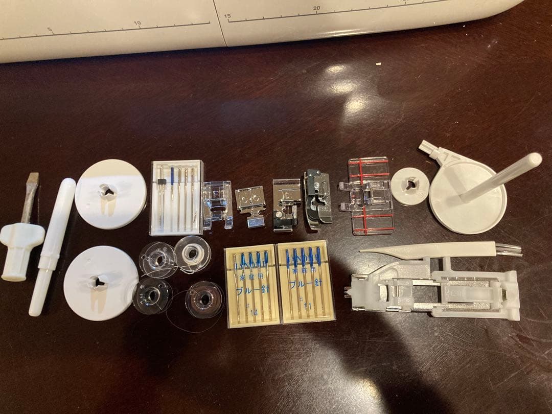 ジャノメ　JANOME PURVOA A8000型　コンピューターミシン