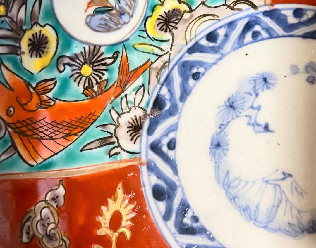 能登蔵出し 古伊万里 色絵金彩 魚窓絵文 大膾皿 /輪花皿 深皿 膾皿