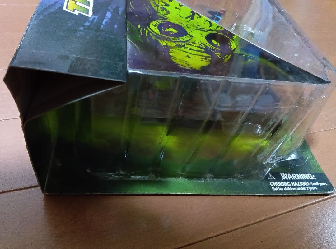 ダイヤモンドセレクト　ユニバーサルモンスター　メタルナミュータント　フィギュア