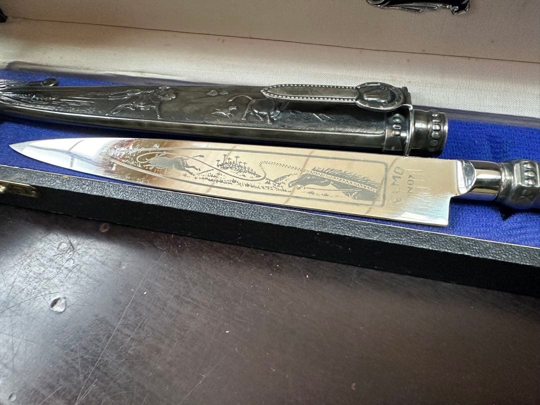 装飾的なステンレス製ペーパーナイフ