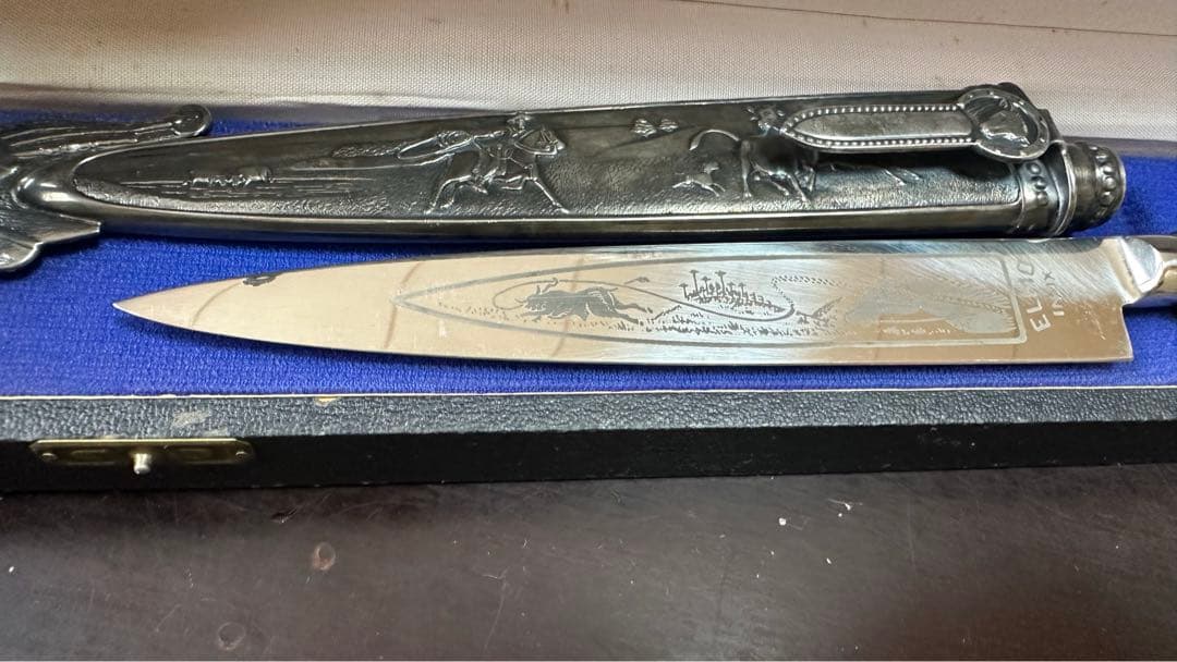 装飾的なステンレス製ペーパーナイフ