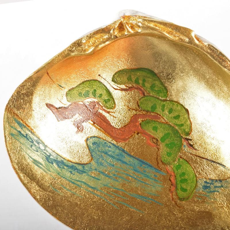 茶道具　塗師　中村宗哲作　老松蒔絵　蛤香合　裏千家十五代鵬雲斎極箱　MR5268