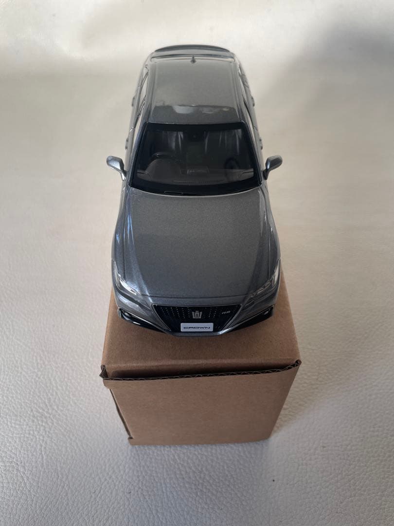 トヨタ クラウン RS Advance ミニカー ② 1L5 プレシャスメタル