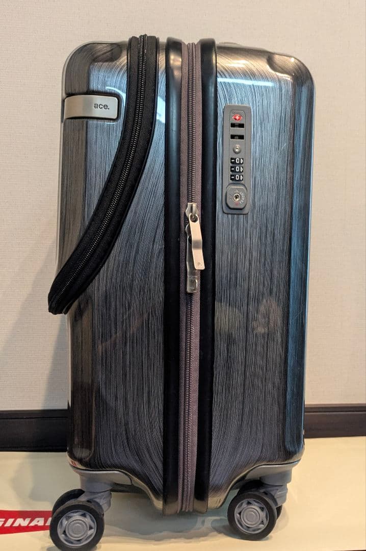 ACE　パリセイドZ　1〜3泊　36リットル　機内持ち込み　キャリーケース