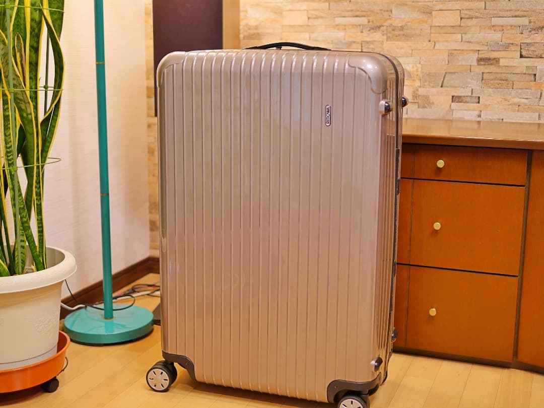 GW特価　美品　RIMOWA リモワ サルサ 4輪 シルバー キャリー　TSA