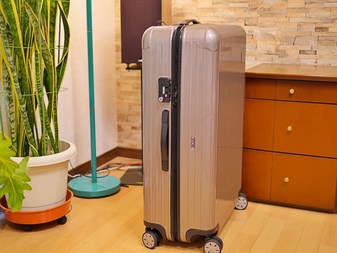 GW特価　美品　RIMOWA リモワ サルサ 4輪 シルバー キャリー　TSA